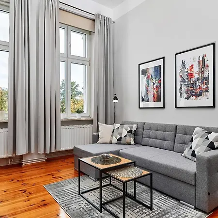 Nowa 12 Apartment