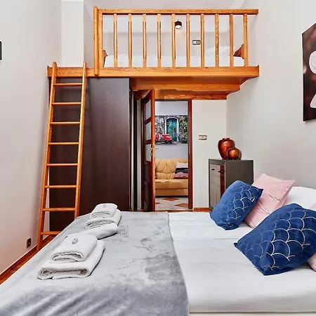 Apartment Nowa 12 *